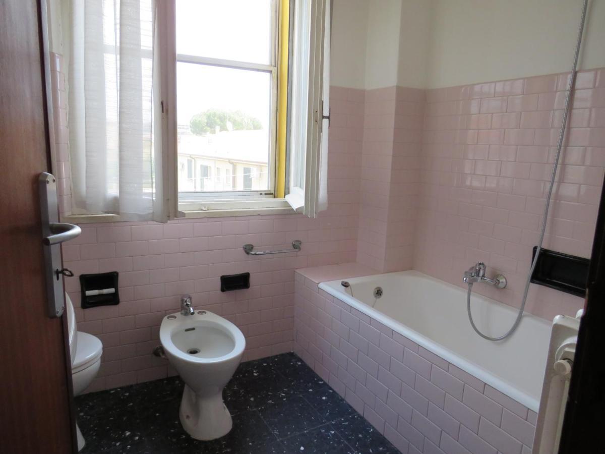 La Baia Di Lori Apartment Песаро Екстериор снимка